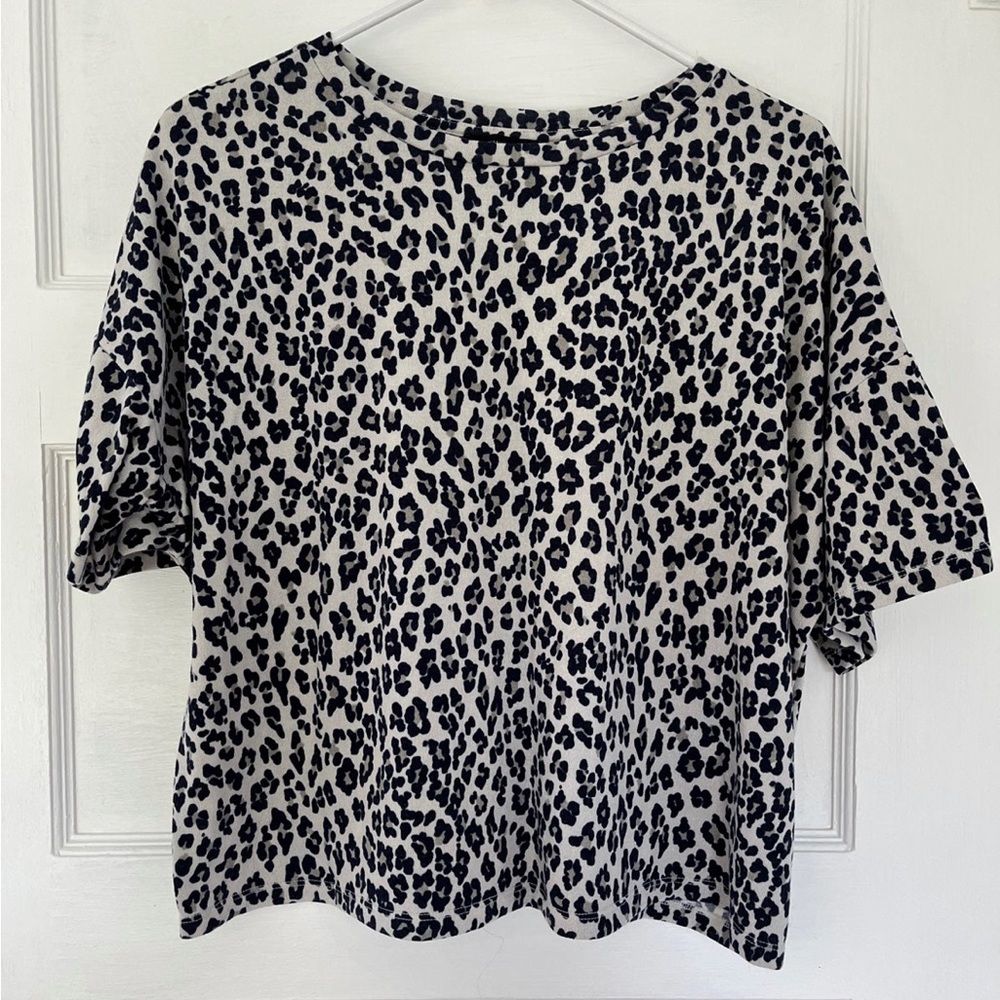 Banana Republic Blue Cheetah Print Short Sleeve Top